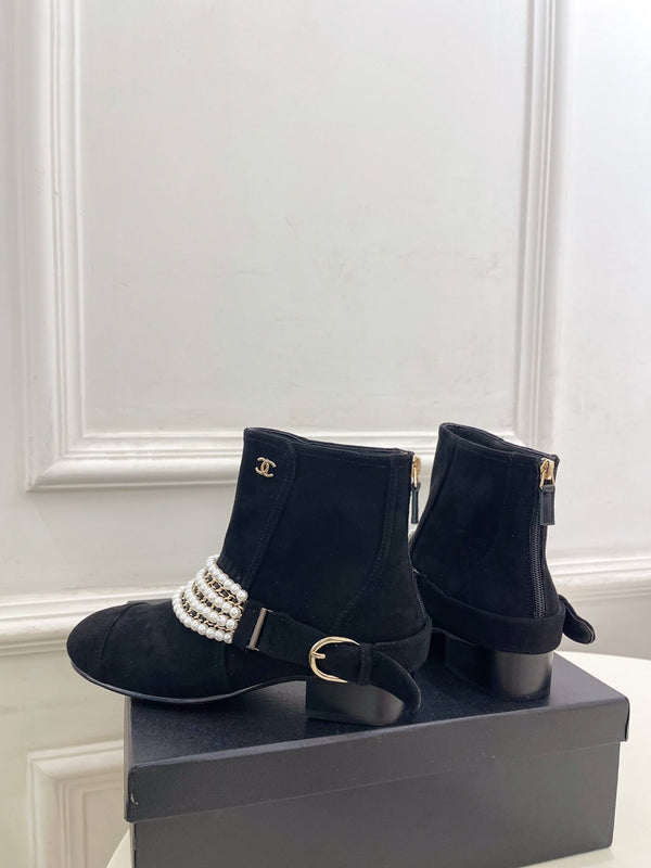 CC Pearl Chain Ankle Boots Booties 35mm Black Suede 425461
