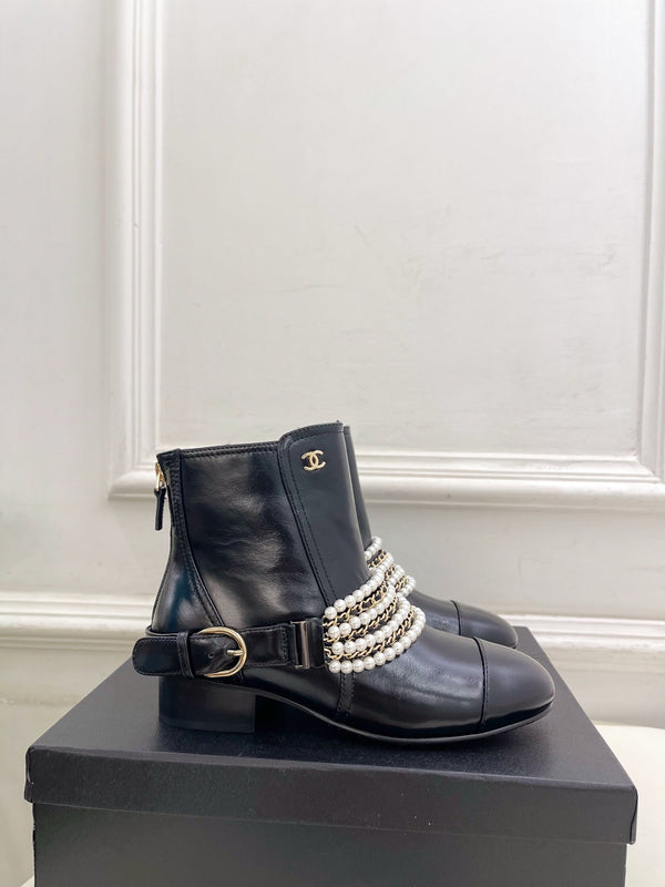 CC Pearl Chain Ankle Boots Booties 35mm Black Calfskin 425463