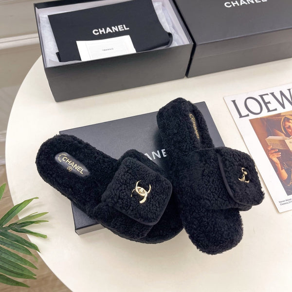 CC 25s Logo Slippers 50mm Black Wool GHW 435261