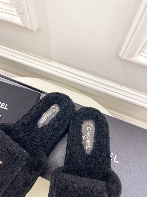 CC 25s Logo Slippers 50mm Black Wool GHW 435261