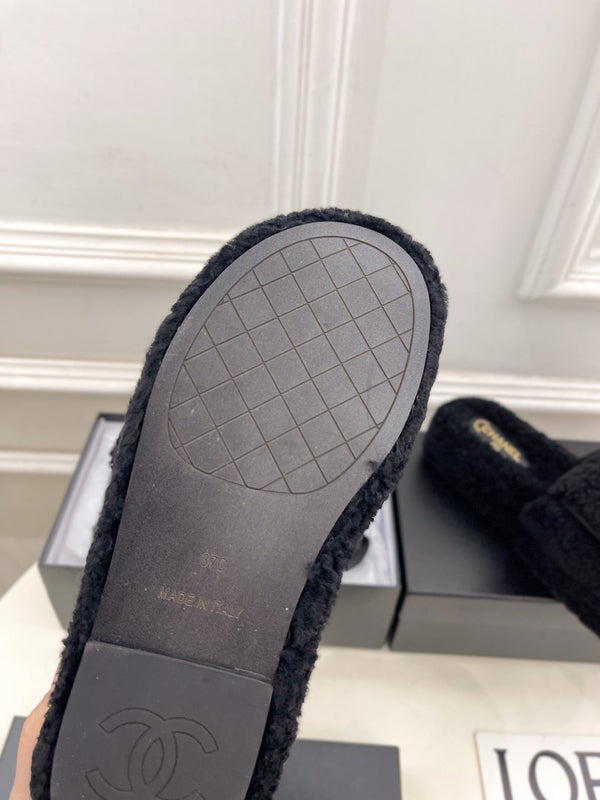 CC 25s Logo Slippers 50mm Black Wool GHW 435261