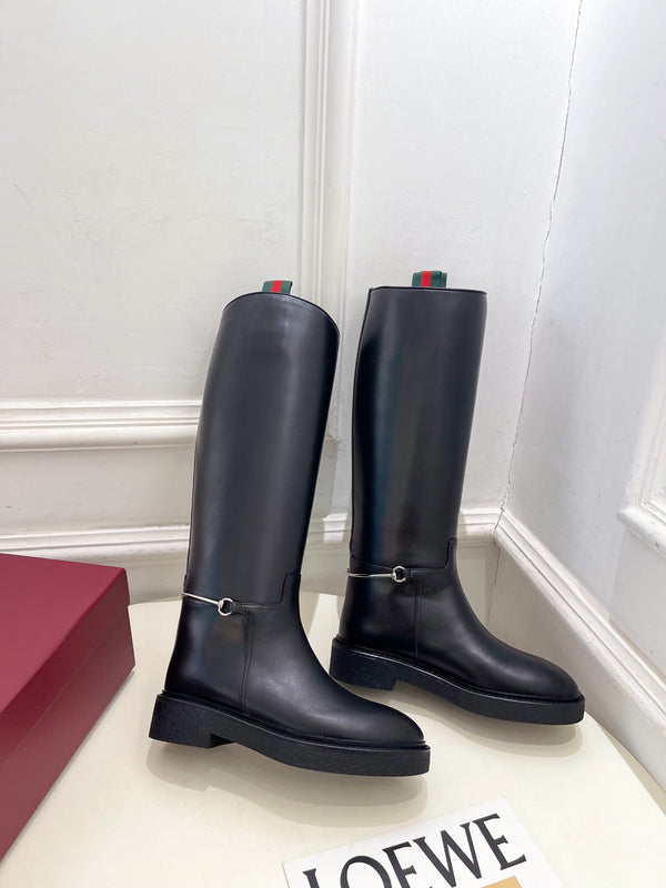 Gucci 25𝐬𝐬 hight boots black calfskin 435372