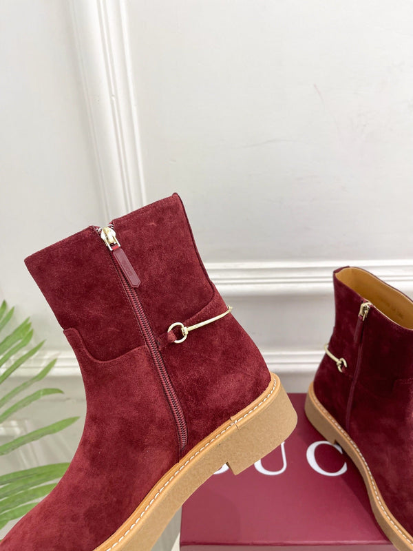 Gucci 25𝐬𝐬 horsebit ankle boots wine red suede 435375