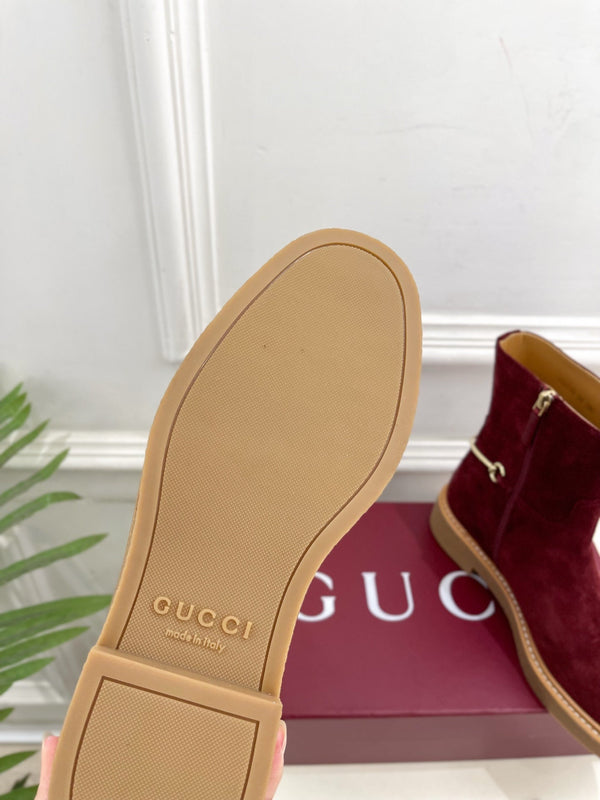 Gucci 25𝐬𝐬 horsebit ankle boots wine red suede 435375