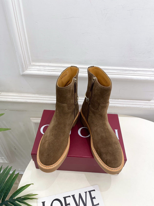 Gucci 25𝐬𝐬 horsebit ankle boots chestnut brown suede 435376