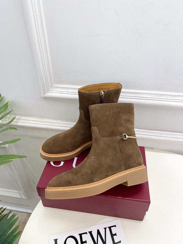 Gucci 25𝐬𝐬 horsebit ankle boots chestnut brown suede 435376