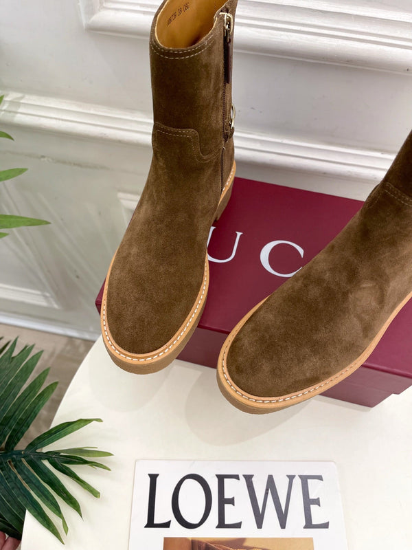 Gucci 25𝐬𝐬 horsebit ankle boots chestnut brown suede 435376
