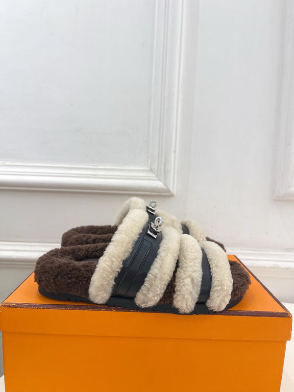 HM Slippers Classic Kelly Sliver Buckle Brown Black Wool