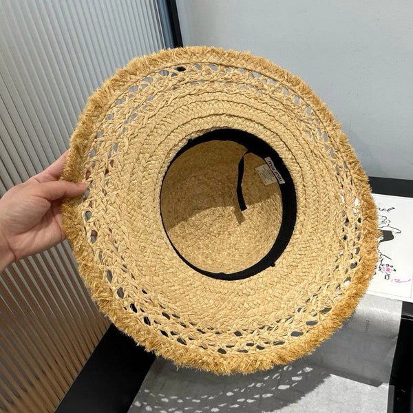 MM BEACH STRAW HAT IN BEIGE WITH SEA-THEMED EMBELLISHMENTS