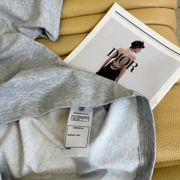 CHANEL T-SHIRT STYLE 52