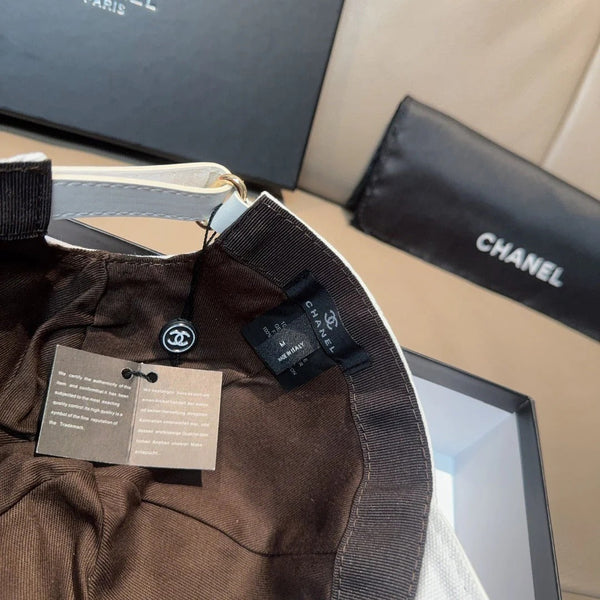 BASEBALL HAT IN WHITE DOUBLE C EMBROIDERED 674175