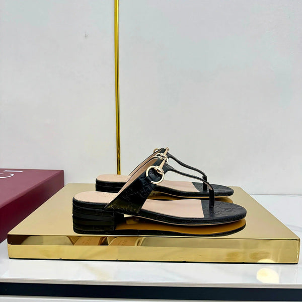 THONG SANDALS IN BLACK LAMBSKIN PRINTED LOGO WITH GOLD HARDWARE