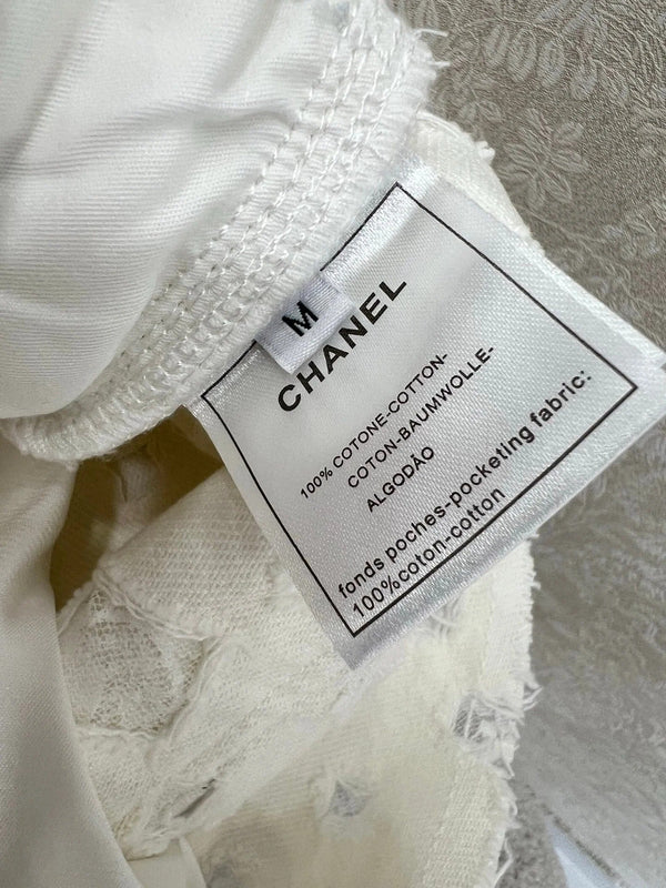 CHANEL LACE-TRIMMED DENIM SHORTS 275066