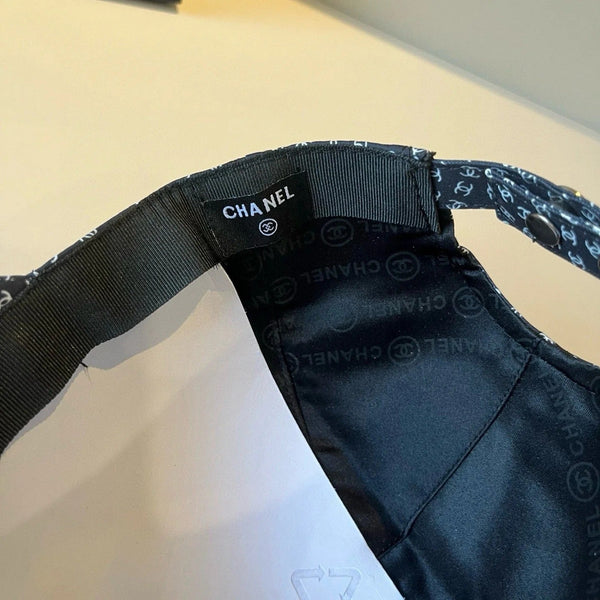 BASEBALL HAT IN BLACK 672900