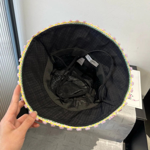 BLACK BUCKET HAT WITH FLORAL BORDER 673996