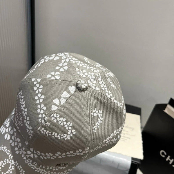 BASEBALL HAT LIGHT TAUPE WHITE PATTERN 674030