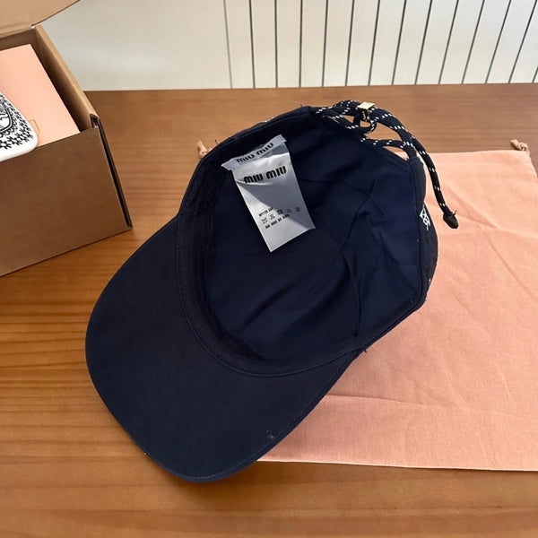 MM BASEBALL CAP IN BLACK WITH BLACK EMBROIDERED PATTERN