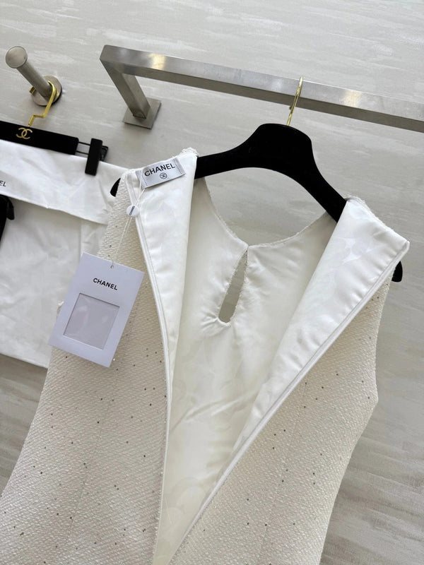 CHANEL SLEEVELESS WOOL DRESS STYLE 20