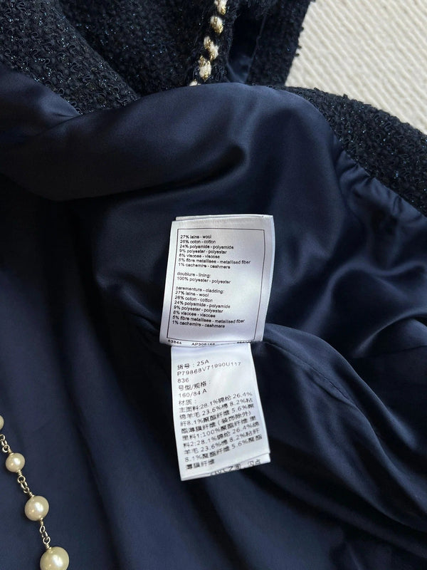 CHANEL SHORT-SLEEVE WOOL JACKET STYLE 29