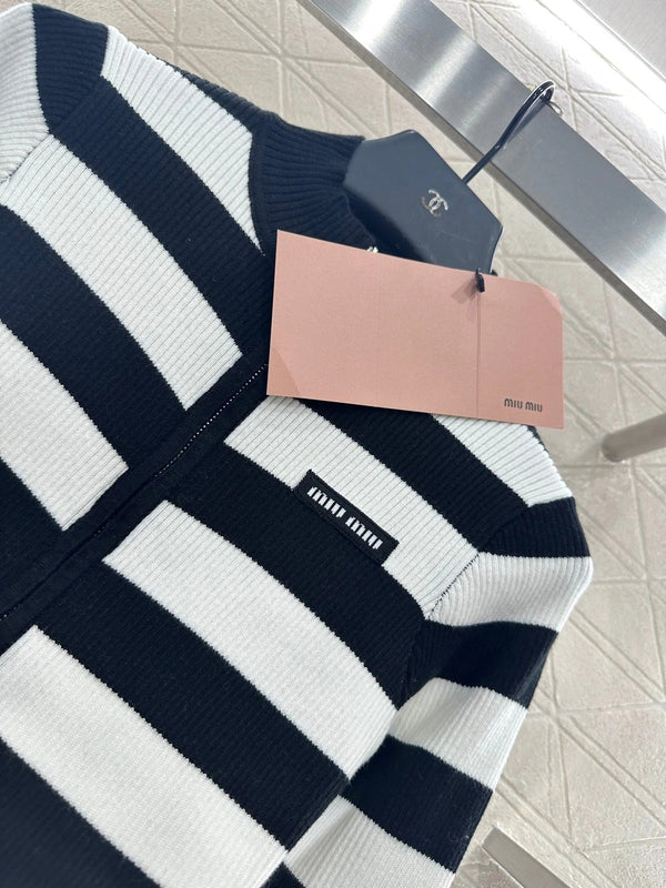 MIUMIU ZIP-UP KNIT TOP STYLE 21