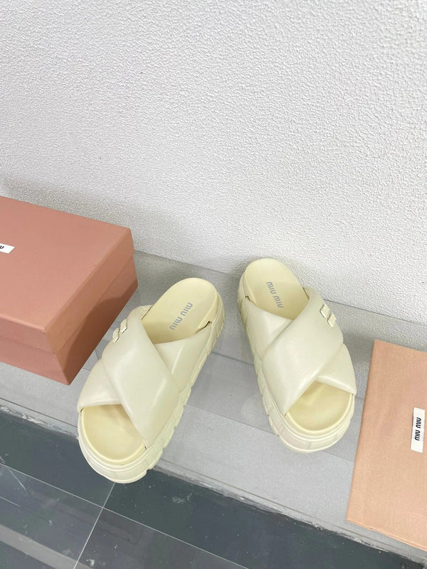 Cross Thick-Soled Light Cream Slippers