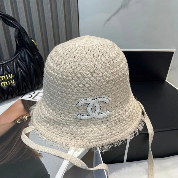 KNITTED BUCKET HAT IVORY 673885
