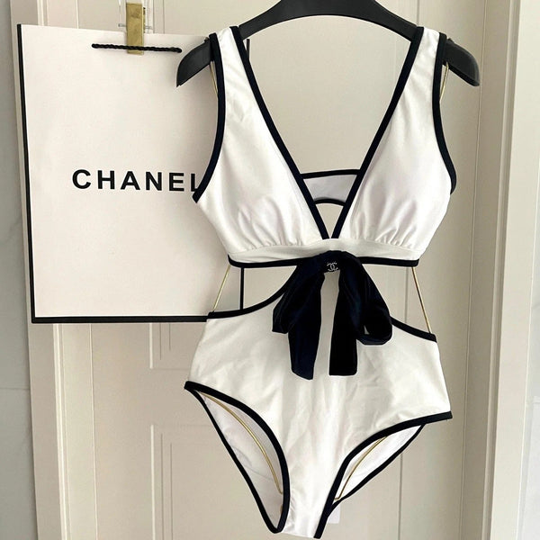 CC BIKINI SWIMSUIT SET IN WHITE AND BOW BLACK 622186