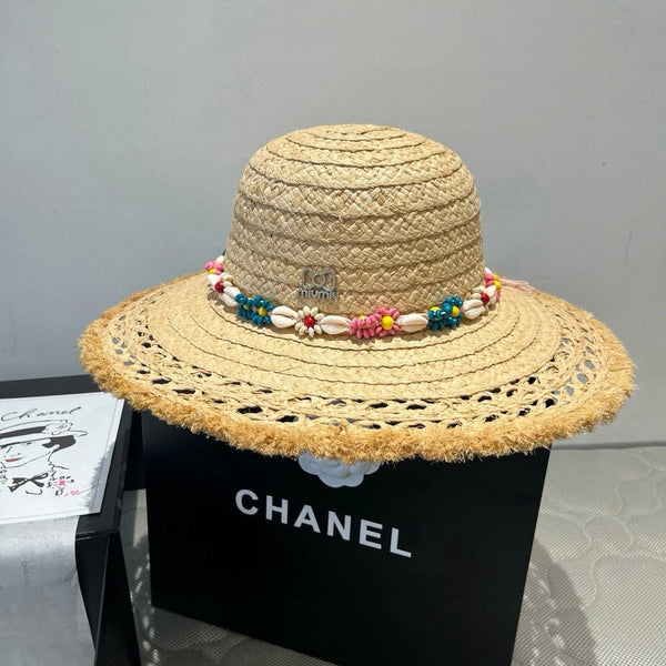 MM BEACH STRAW HAT IN BEIGE WITH SEA-THEMED EMBELLISHMENTS
