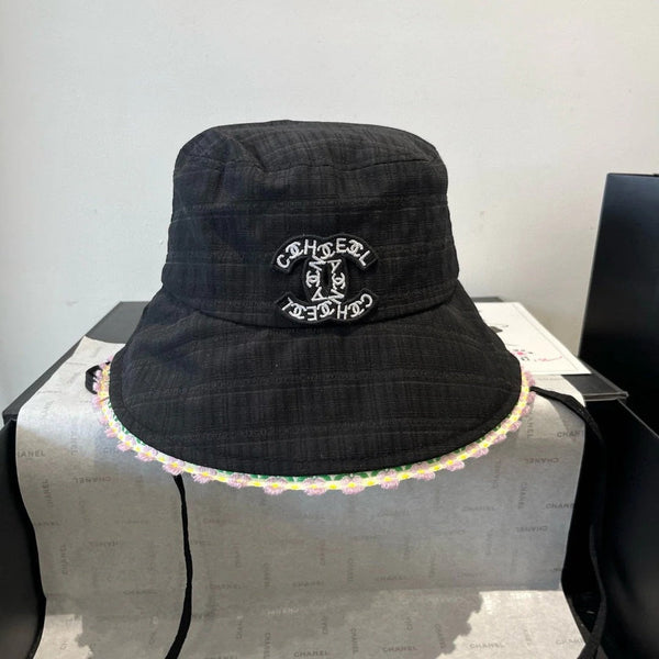 BLACK BUCKET HAT WITH FLORAL BORDER 673996
