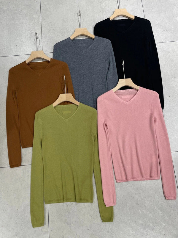 MAGLIONE IN MAGLIA MIUMIU STILE 101