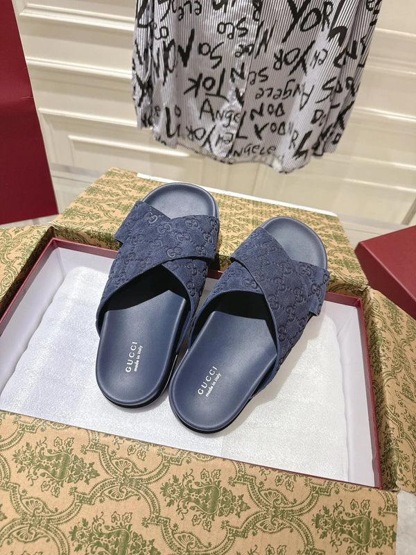 GG SLIDES IN NAVY BLUE SUEDE WITH EMBOSSED LOGO STYLE 10