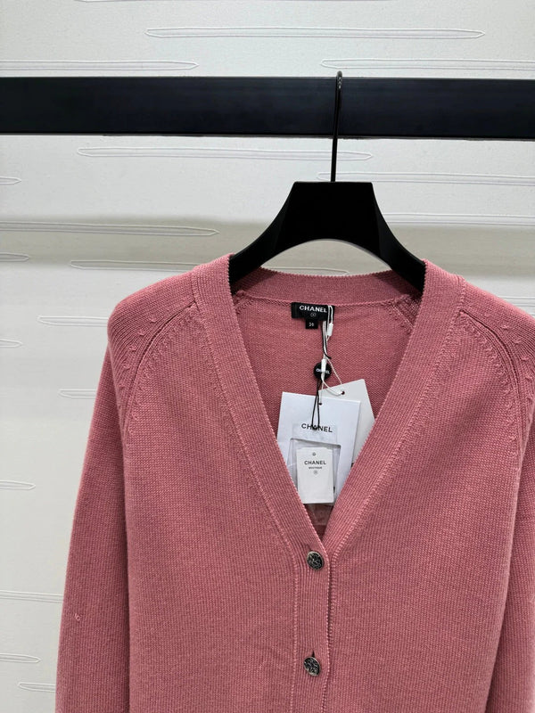 CHANEL HEAVY KNIT CARDIGAN WITH EMBELLISHED FLORAL DETAILS 274876