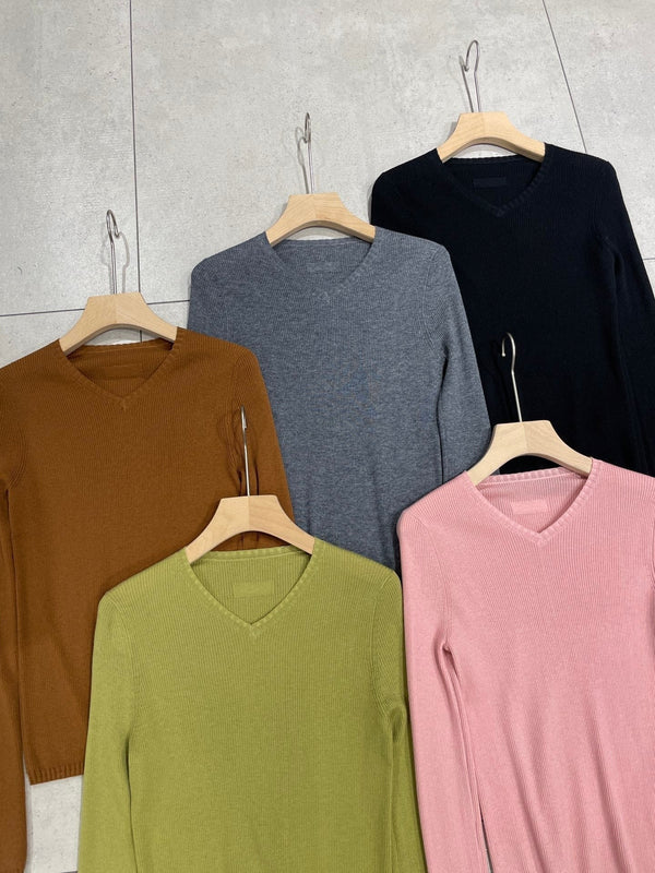 MAGLIONE IN MAGLIA MIUMIU STILE 101