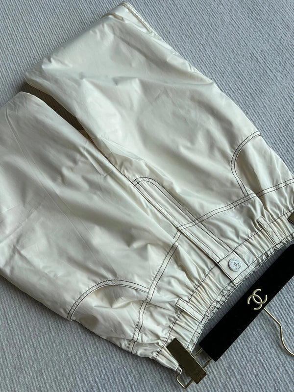 CHANEL BEIGE CASUAL PANTS 269664