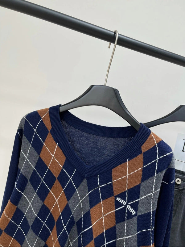 MIUMIU LONG-SLEEVE V-NECK SWEATER 275895