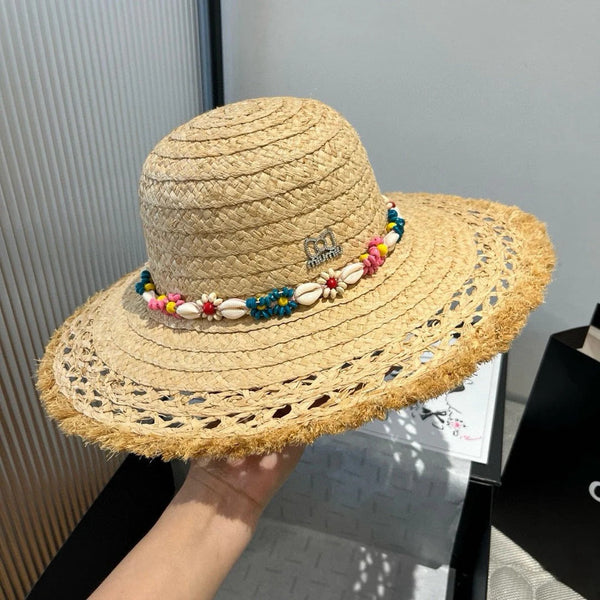 MM BEACH STRAW HAT IN BEIGE WITH SEA-THEMED EMBELLISHMENTS