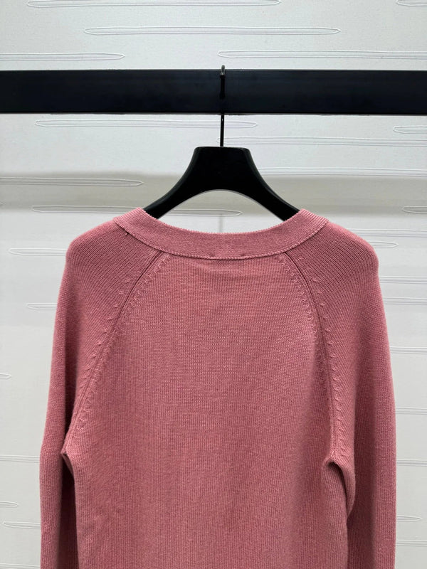 CHANEL HEAVY KNIT CARDIGAN WITH EMBELLISHED FLORAL DETAILS 274876