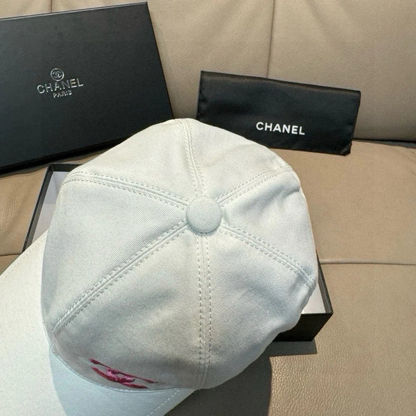 WHITE BASEBALL CAP WITH PINK LOGO IN COTTON 672798