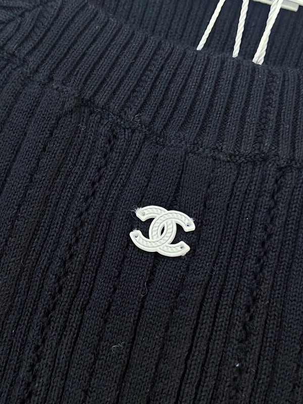 CHANEL KNIT TOP STYLE 22