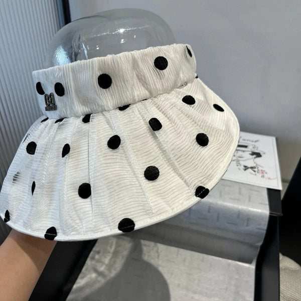 MM OPEN-TOP HAT IN WHITE WITH POLKA DOTS FABRIC