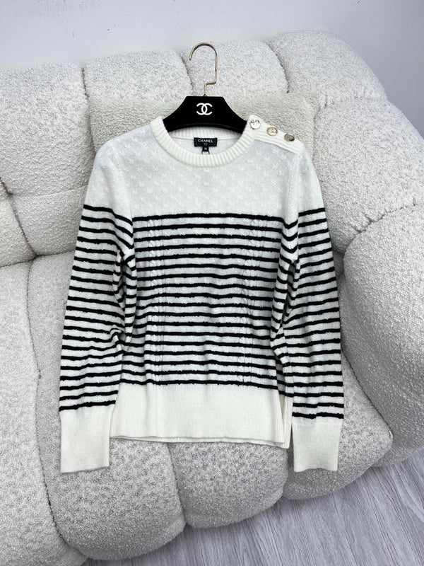 CHANEL 25S SWEATER STYLE 166