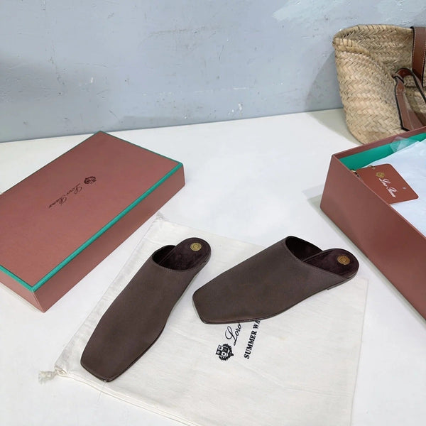 FLAT BUBBLE IN BROWN CANVAS