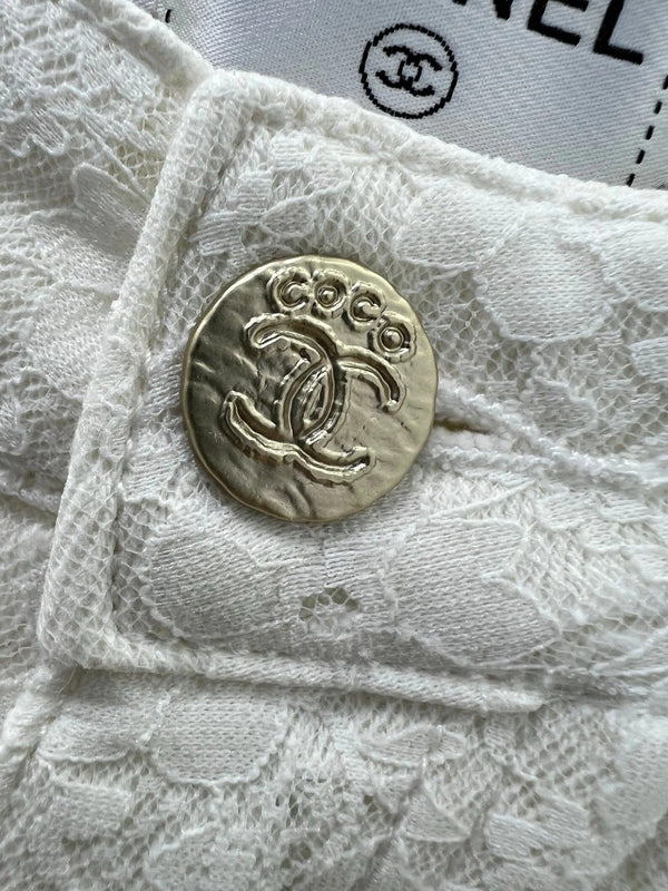 CHANEL LACE-TRIMMED DENIM SHORTS 275066