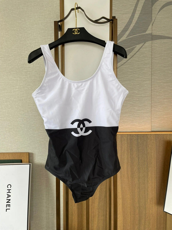 CC BIKINI SWIMSUIT SET IN BLACK AND WHITE 613717