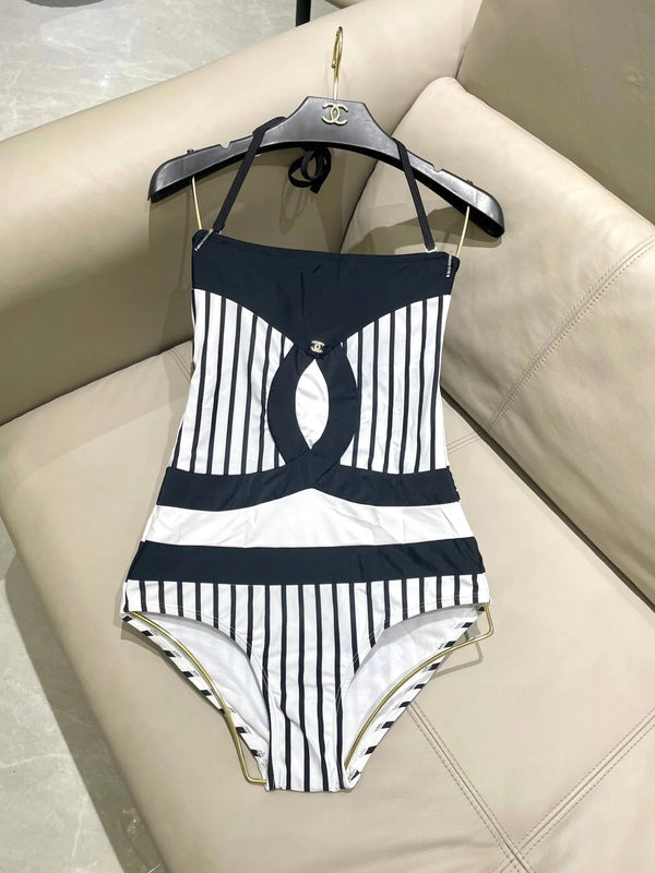 CC BIKINI SWIMSUIT SET IN WHITE WITH BLACK VERTICAL STRIPES 633258