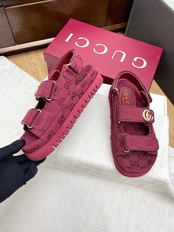 GG CLASSIC SANDALS 25S IN RED FABRIC WITH GOLD HARDWARE