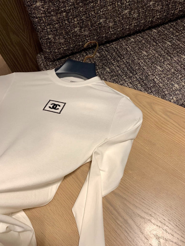 CHANEL 25S LONG SLEEVE T SHIRT STYLE 104