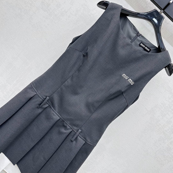 MIU 25S PLEATED VEST DRESS IN ACETATE 264605