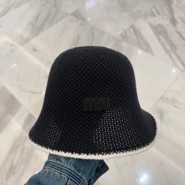 MM BUCKET IN BLACK MESH FABRIC