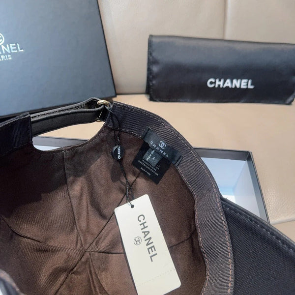 BASEBALL HAT IN BLACK DOUBLE C EMBROIDERED 674174